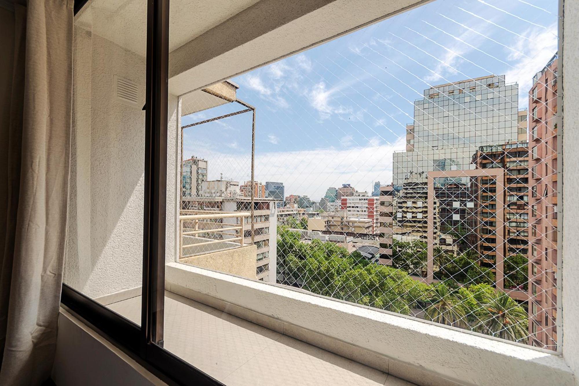 Departamento Familiar Con Terraza En Providencia * Santiago